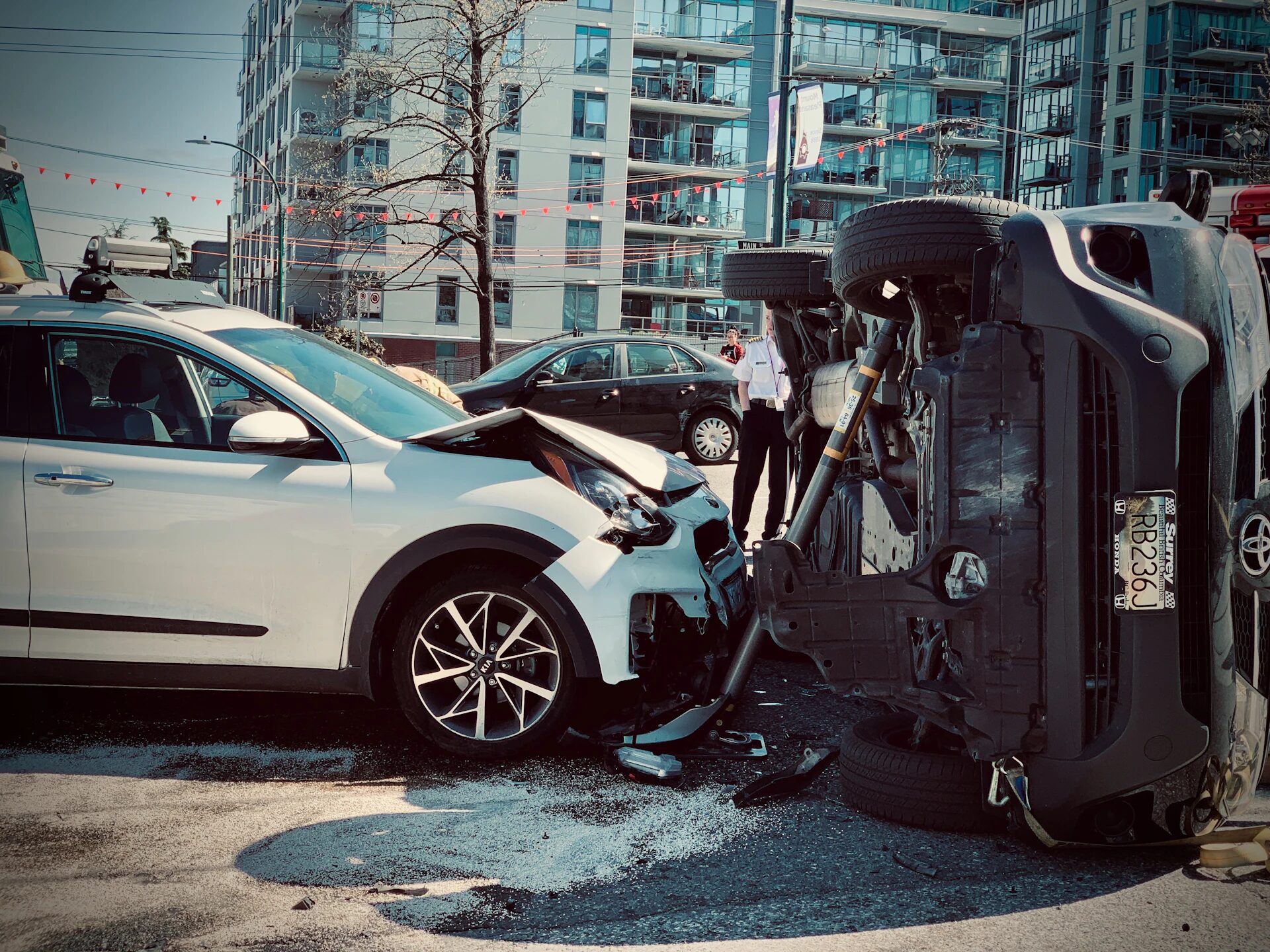 Unfallschaden an zwei Fahrzeugen